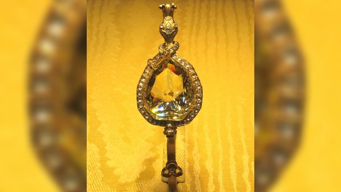 Stratený poklad Habsburgovcov sa našiel po 100 rokoch. Jeho súčasťou je aj legendárny diamant