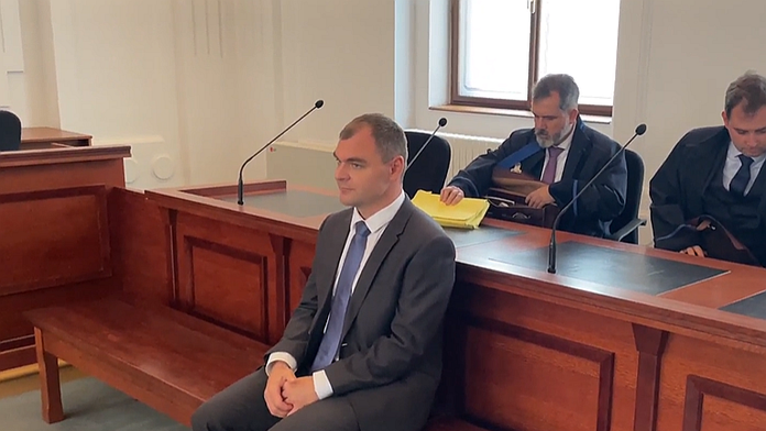 Obžalovaný kňaz pred súdom.