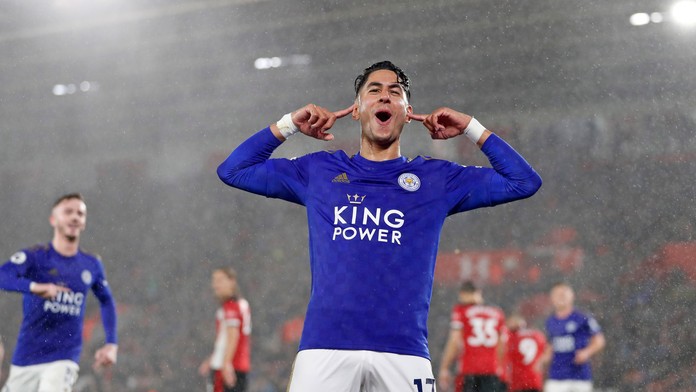 Auston Matthews a Jake Muzzin sa tešia z gólu.