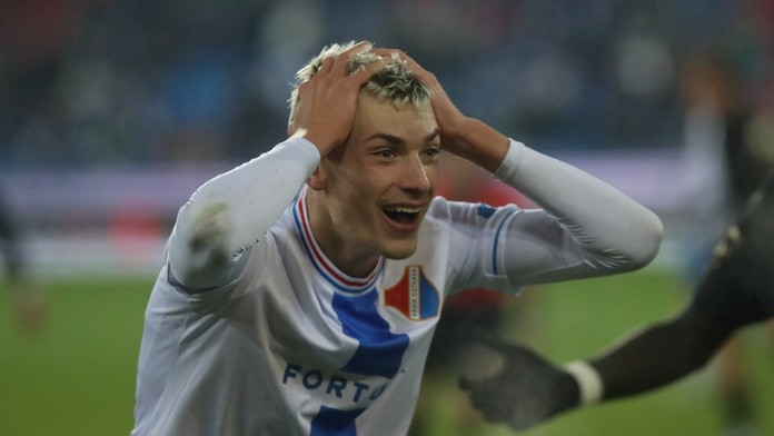 VIDEO: Zásah podobný hrdinovi Arsenalu. Rigo poslal famóznym priamym kopom Ostravu ďalej v pohári