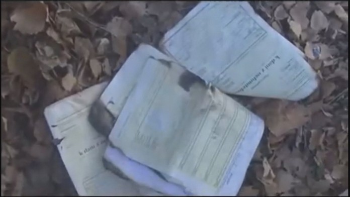 Video má dokazovať, že starostka pálila úradné dokumenty.