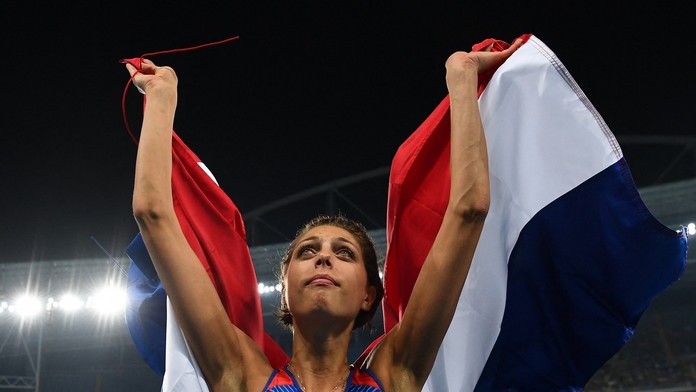 VIDEO: Obrovské poníženie slávnej atlétky. Manželovu neveru mal odhaliť priamy prenos v televízii