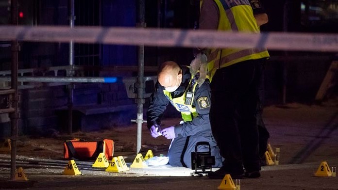 Po streľbe v Malmö hlási polícia dvoch mŕtvych a štyroch zranených.