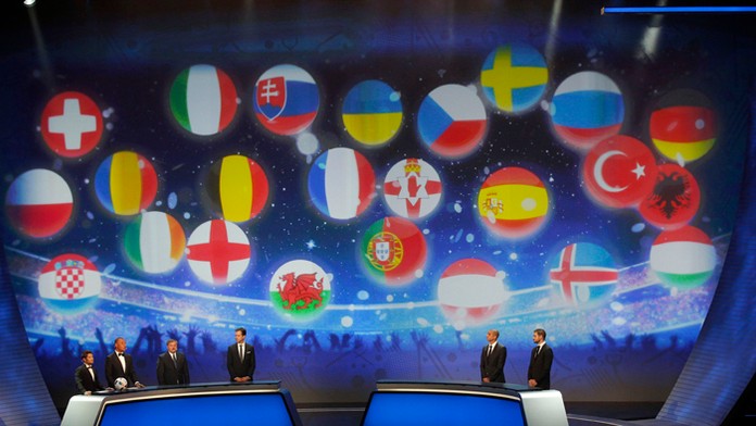 Archívna snímka zo žrebu ME 2016 v Paríži.