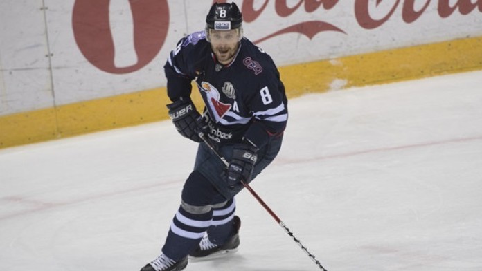 Hráč HC Slovan Michal Sersen na archívnej snímke.