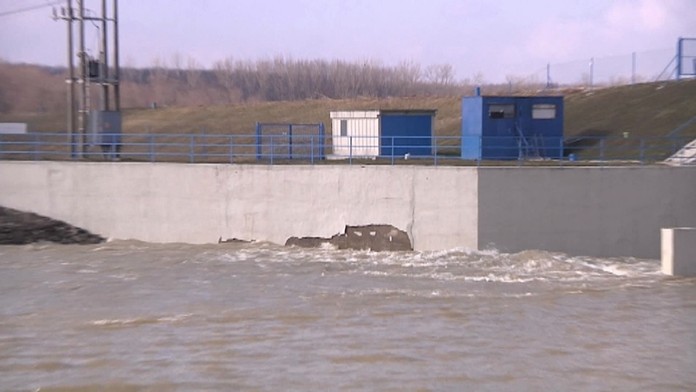 Výpust na Zemplínskej Šírave.