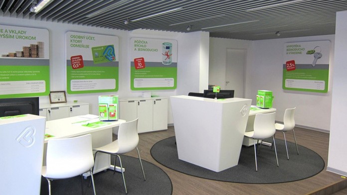 Angličan Harry Kane oslavuje po kvalifikácii ME 2020 v Bulharsku.