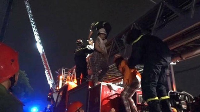 Požiar v bytovom komplexe vo Vietname