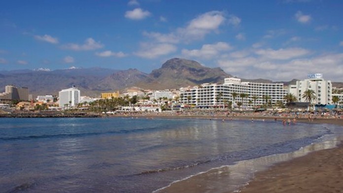 Kontaminované pláže a rastúci odpor miestnych. Známa dovolenková destinácia rieši krízu