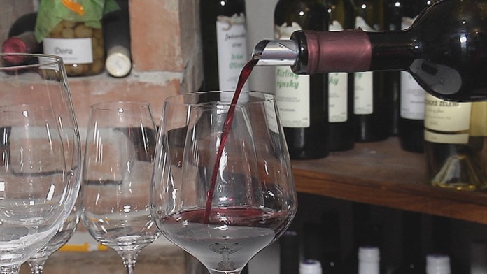 Gonzalo Higuain sa raduje so spoluhráčmi po góle do siete Sassuola.