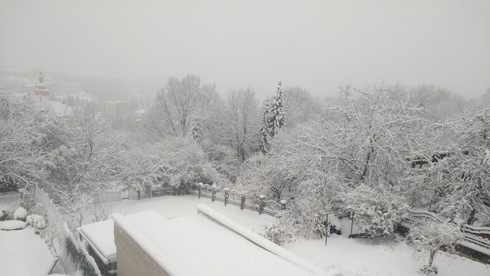 Zasnežené ráno v Handlovej