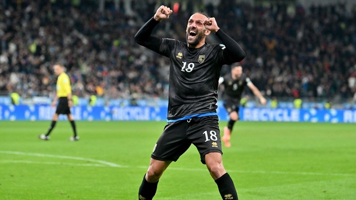 Slovákov bude chcieť zostrelil Valjentov spoluhráč. Na vzájomný súboj sa teší