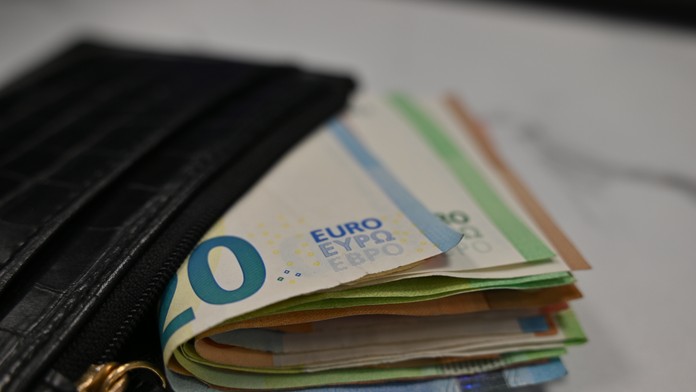 Koľko zarába priemerný Slovák? Veľké európske porovnanie ukázalo tvrdú realitu (TABUĽKA)