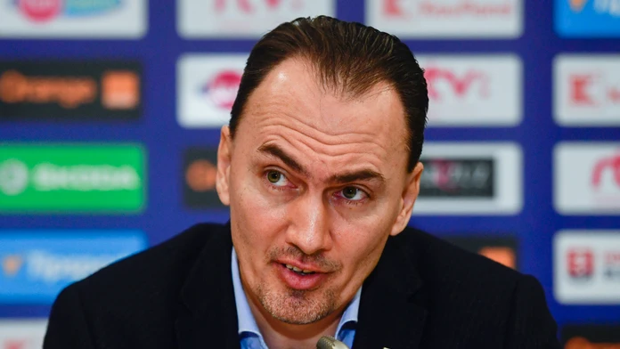 Slovenská reprezentácia sa pred Vianocami predstaví na domácom turnaji. Vedenie chce zložiť silný tím