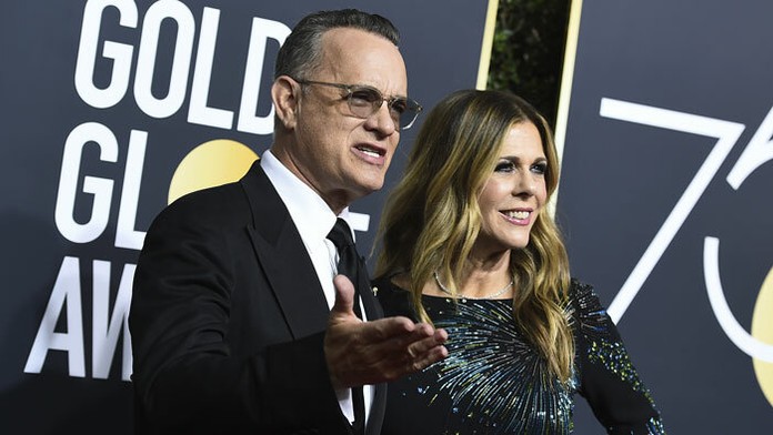 Tom Hanks (61) s manželkou Ritou Wilson (61) na Zlatých glóbusoch