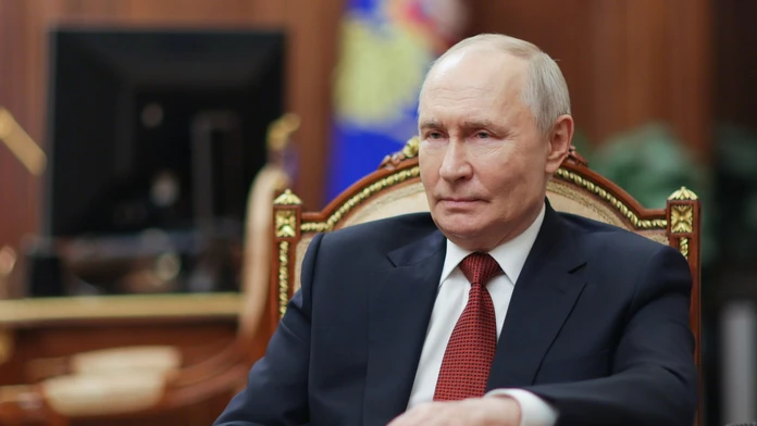 Putinovi dohováral jeden z jeho najbližších partnerov. „Vojna sa musí skončiť v záujme ľudstva“