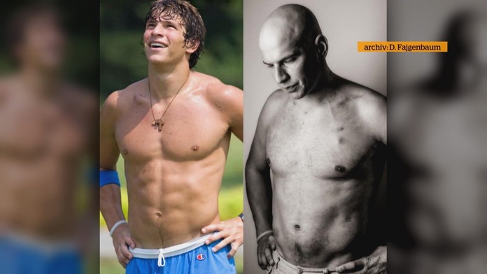 Zľava Kristián Pospíšil a vpravo Marián Studenič okolo Američana Conora Garlanda vo štvrťfinále MS 2021.