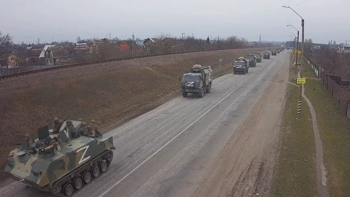 Situácia sa prudko zhoršuje v ďalšom meste. Ruskí vojaci v Chersone dobyli stanicu a prístav