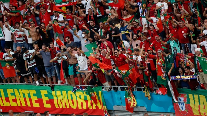 Na zápase Maďarsko - Portugalsko bolo 55-tisíc návštevníkov.