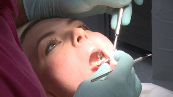 V lete trpia aj vaše zuby