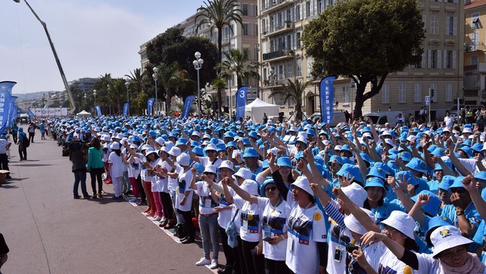 Čínsky miliardár a zamestnanci