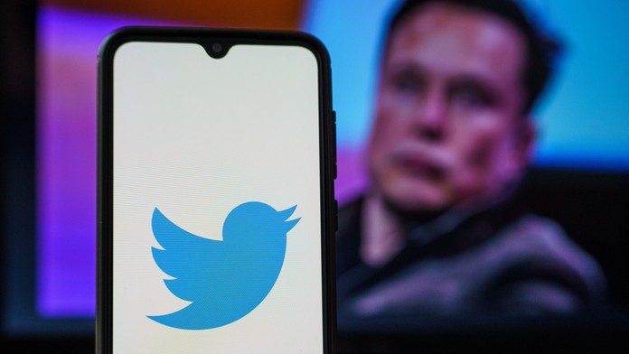 Twitter obmedzil počet príspevkov, ktoré môžu používatelia čítať. Musk to označil za núdzové opatrenie