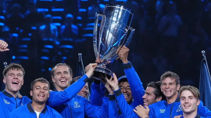 Laver Cup: Európa na prestížnej exhibícii zdolala tím Svet. O rozhodujúci bod sa postaral Zverev