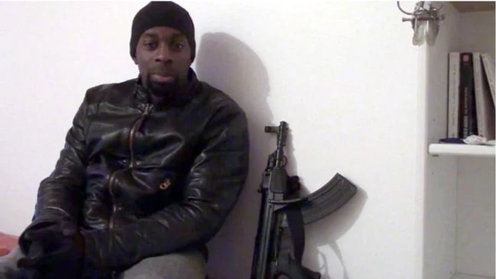 Terorista Amedy Coulibaly, samopal.