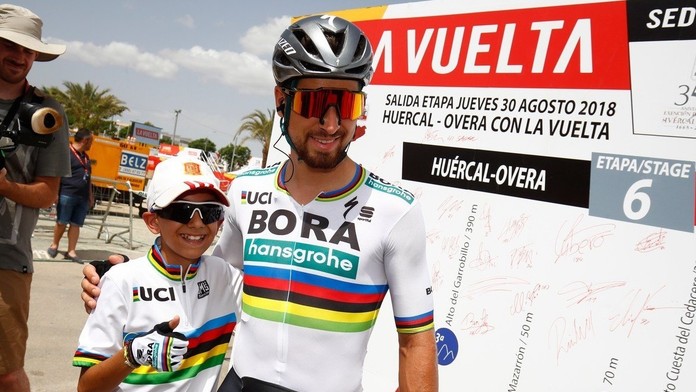 Peter Sagan s malým fanúšikom pred 6. etapou Vuelty.