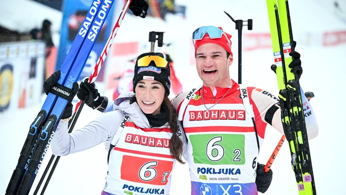 Švajčiari prekvapujúco ovládli štafetu dvojíc v biatlone. Slováci na konci druhej desiatky