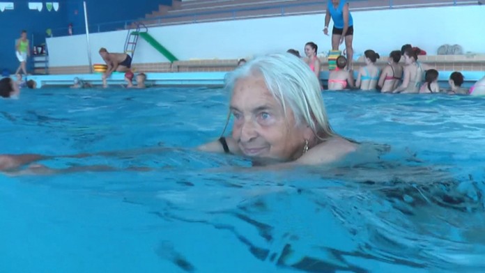 Najstaršia plavkyňa na žilinskej plavárni Jana Rožánková.