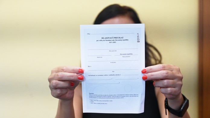 Aj keď nebudete 30. septembra doma, voliť môžete. Hlasovací preukaz sa stále dá vybaviť