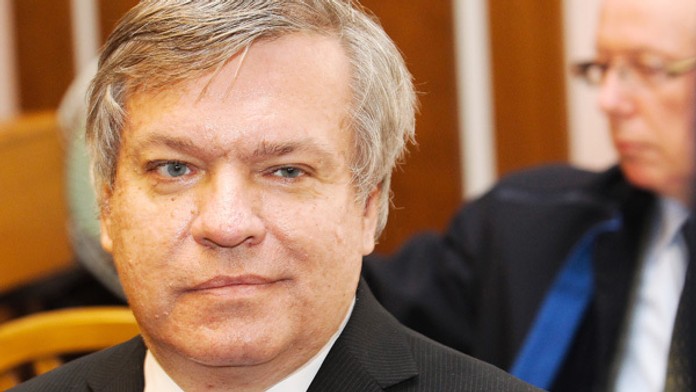 Lekár Jaroslav Barták.