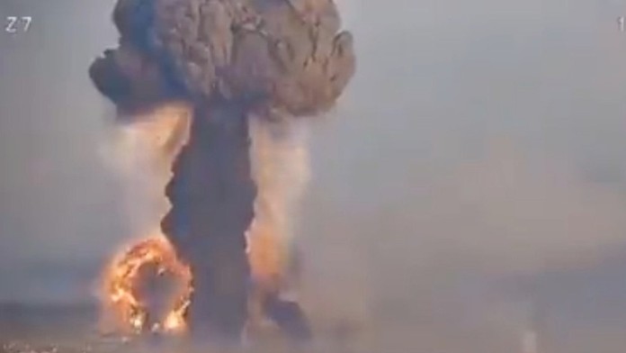 Po dronovom útoku Ukrajiny začala horieť jedna z najväčších ropných rafinérií pri Volgograde