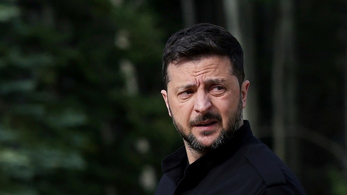 Ukrajinský prezident Volodymyr Zelenskyj prichádza na summit G7 v kanadskom Kananaskise.