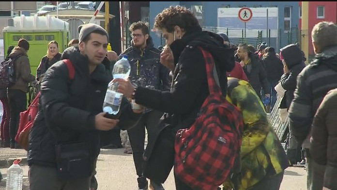 Vojna spôsobila, akoby covid zmizol, ale nie je to tak. Môže príchod utečencov opäť zhoršiť pandemickú situáciu?