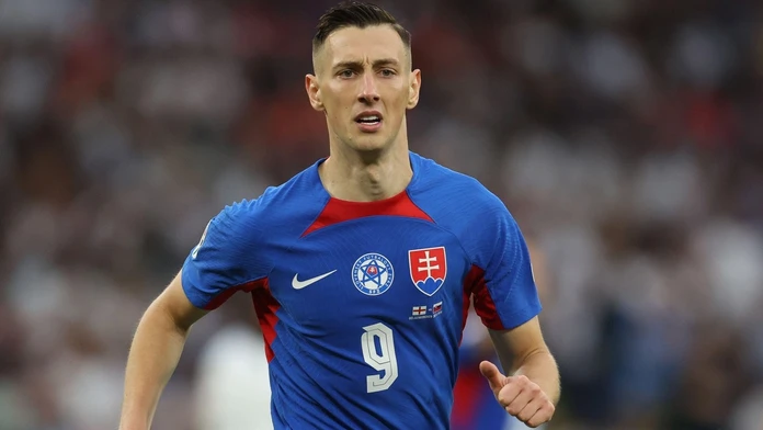 Agent o prestupe Roba Boženíka do druhej ligy. Kto to vidí ako krok späť, nerozumie futbalu (rozhovor)