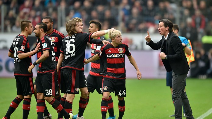 Hráči Leverkusenu sa tešia z gólu 