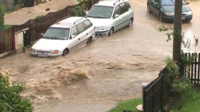 Povodeň v Domaniži.