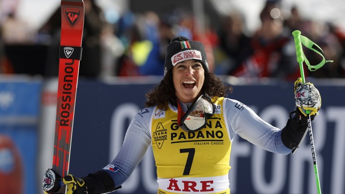 Talianka Brignoneová ovládla obrovský slalom vo Švédsku. Stále môže získať malý glóbus