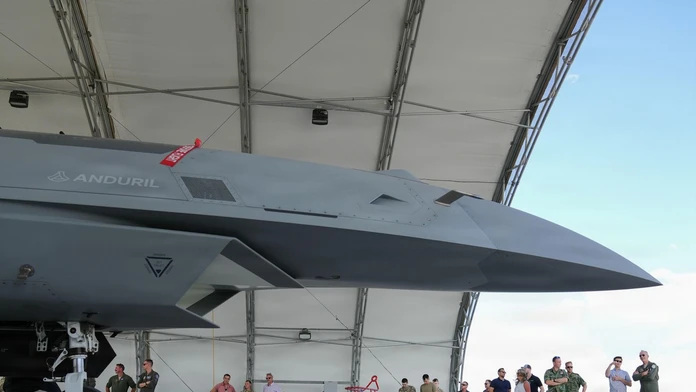 VIDEO: Nová éra vzdušných bojov. Piloti z USA majú posilu, americké letectvo dostalo prvé bezpilotné stíhačky