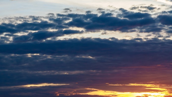 Na Slovensko dorazí o pár hodín výrazne ochladenie. V tomto regióne budú aj búrky