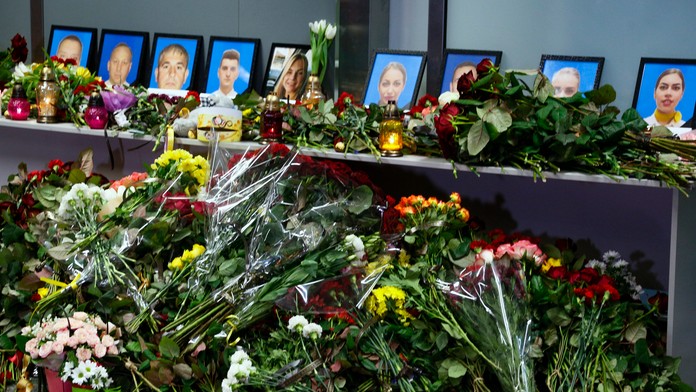 Nehodu neprežil nikto zo 176 ľudí na palube.