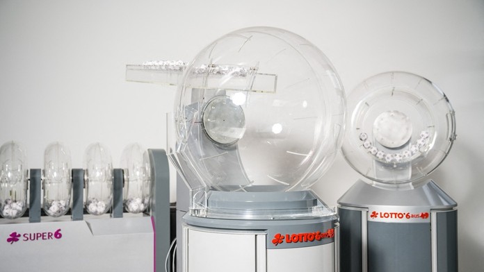 Našli spôsob, ako zaručiť gigantickú výhru v lotérii. Výherca tvrdí, že jeho jackpot mal byť oveľa vyšší