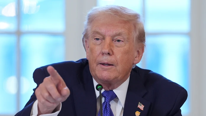 Koniec ropy a peňazí pre Kubu. Trump vyzýva na rýchlu dohodu s USA