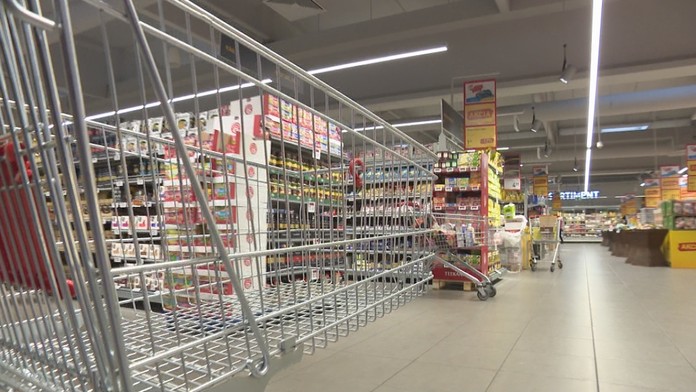 Začiatkom leta nás čaká tretia vlna zdražovania. Najviac si priplatíme za mliečne výrobky, oleje, pečivo a bravčové mäso