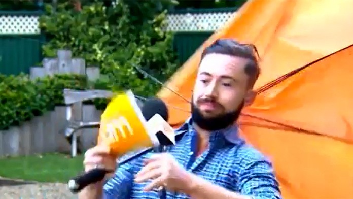 Meteorológa počas predpovede odfúkol vietor.