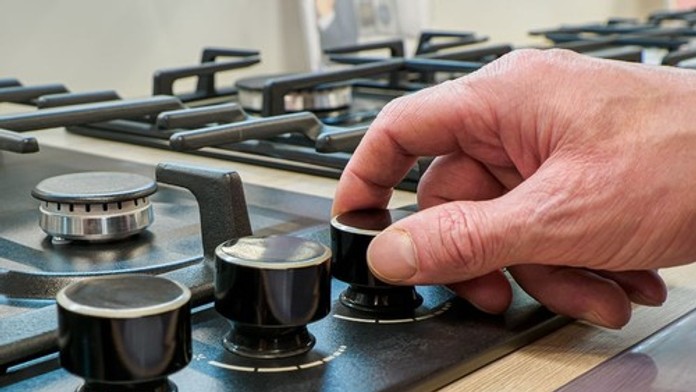 Pozor na falošných plynárov. V slovenskej obci chodia po domoch a pýtajú si 120 eur