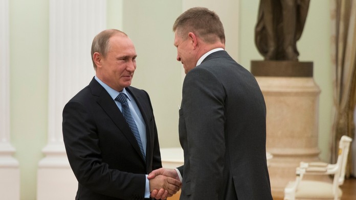 Ruský prezident Vladimir Putin a slovenský premiér Robert Fico.