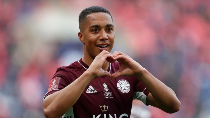 Hráč Leicesteru Youri Tielemans.